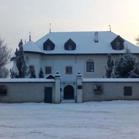 Castle Kastiel Kotesova Apartment Luaran gambar