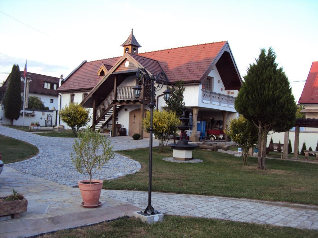 Castle Kastiel Kotesova Apartment Bilik gambar