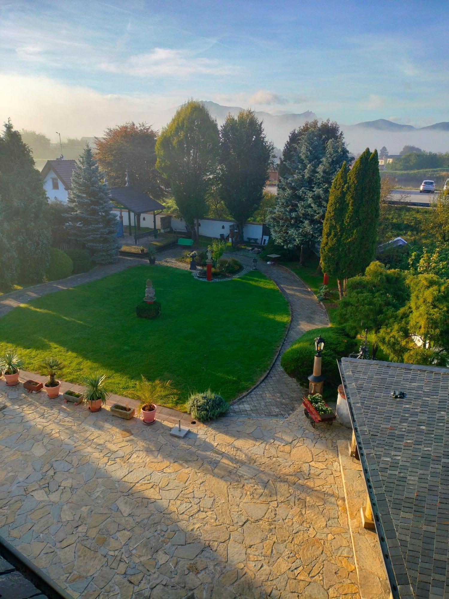 Castle Kastiel Kotesova Apartment Luaran gambar